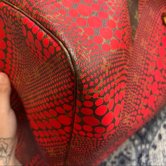 Louis Vuitton Kusama Neverfull MM Red - Picture 7 of 14